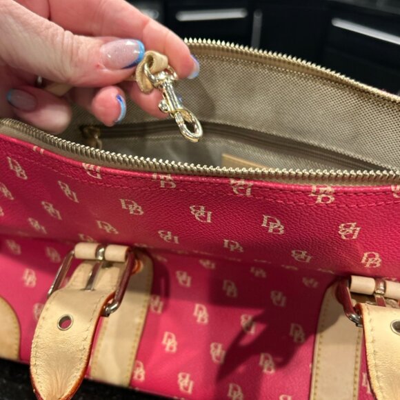 DOONEY & BOURKE BURNING RED W/ IVORY INITIALS DOME SATCHEL - Picture 6 of 8